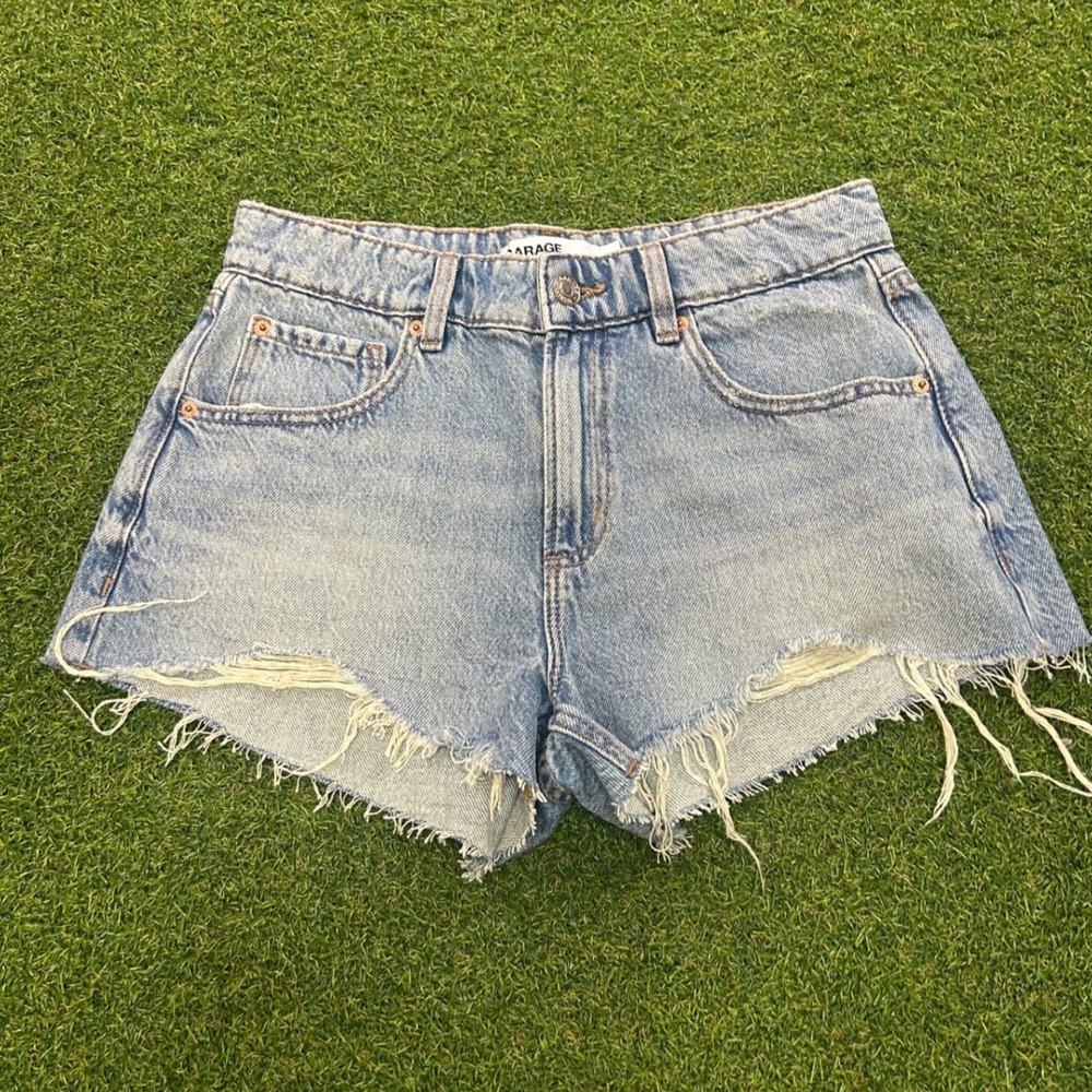 Garage Denim Light Wash High Waisted Distressed Frayed Hem Jean Shorts Size 27